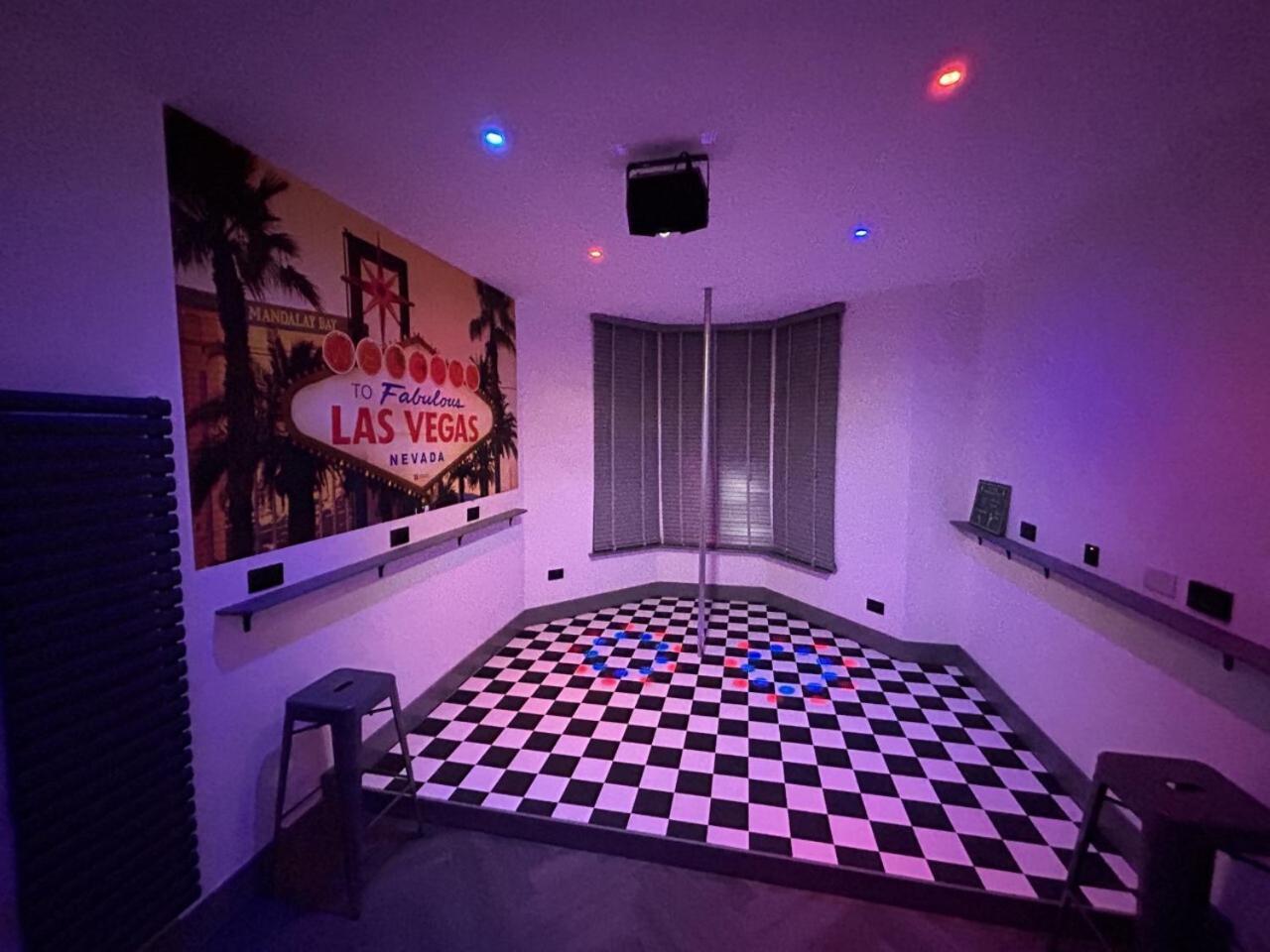 The White House Vegas Suites Blackpool Exteriör bild