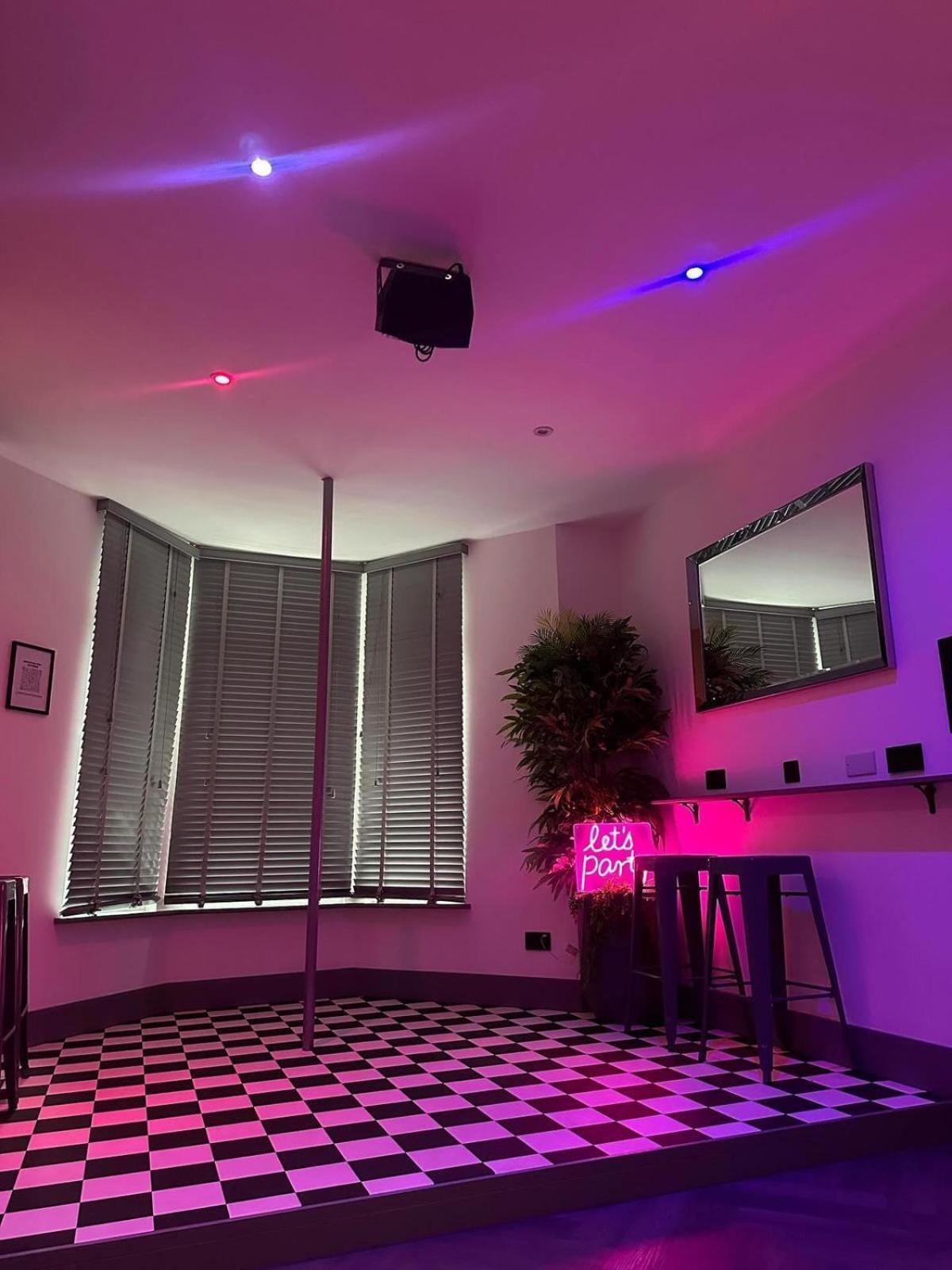 The White House Vegas Suites Blackpool Exteriör bild